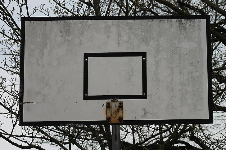 basketbal, basketbalový koš, vady, zlomený, zničeno, vandalismus