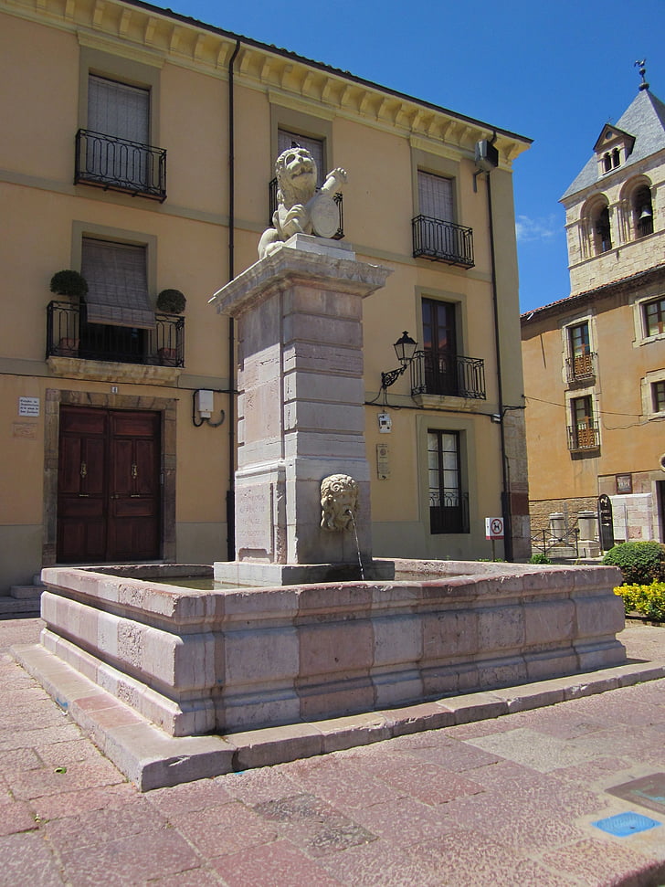 Leon, monument, source, eau, architecture, l’Europe