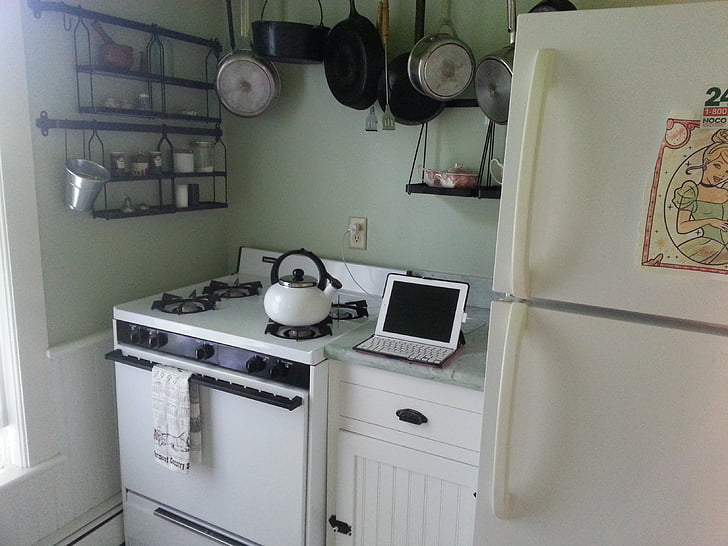 Keittiö, iPad, liesi, vanhanaikaisia, moderni, ruukut, kattilat