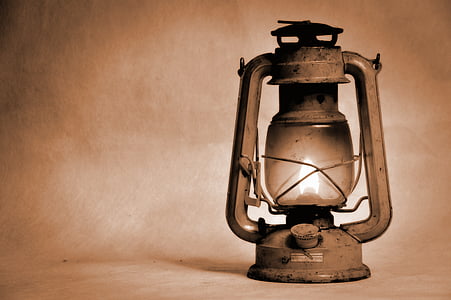 Kerosin-Lampe, alte Lampe, Ersatzlampe, Licht, Beleuchtung, Öl, Glanz