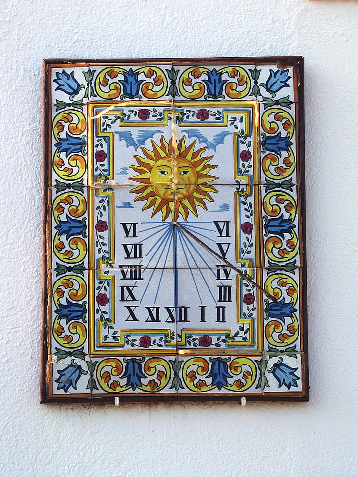 Saules pulkstenis, saule, laiks, rādītājs, hronometrs, flīzes, baltas sienas