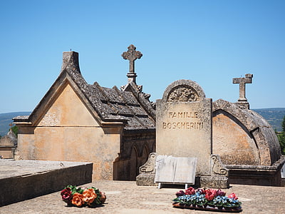 ģimenes kapu, kapos, kapi, kapakmens, vecā kapsēta, Roussillon, kaps