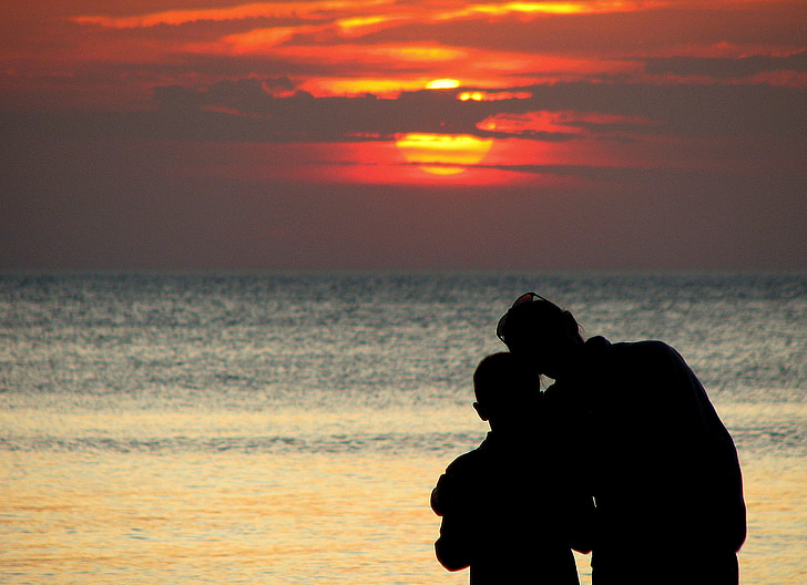 solnedgang, sjøen, Østersjøen, form av, folk, familie, mødre
