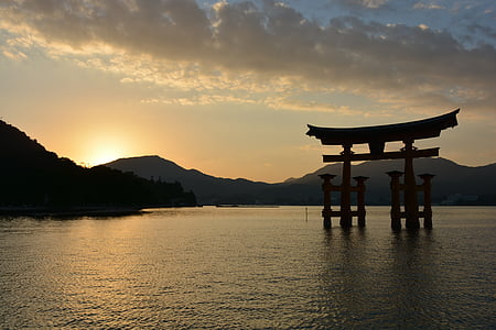 šventykla., Toros, Saulėlydis, temstant, jūra, Japonija sankei, Sintoizmas Icukušimos šventykla