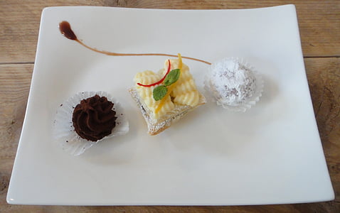 dessert, cafe, pastry shop, sweet, pastries, appetizing, confectionery