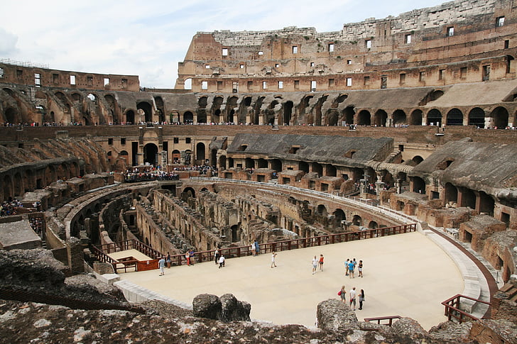 Roma, Coliseu, Modos de exibição