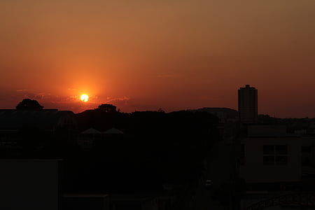 Sol, solnedgang byen, solnedgang, solen