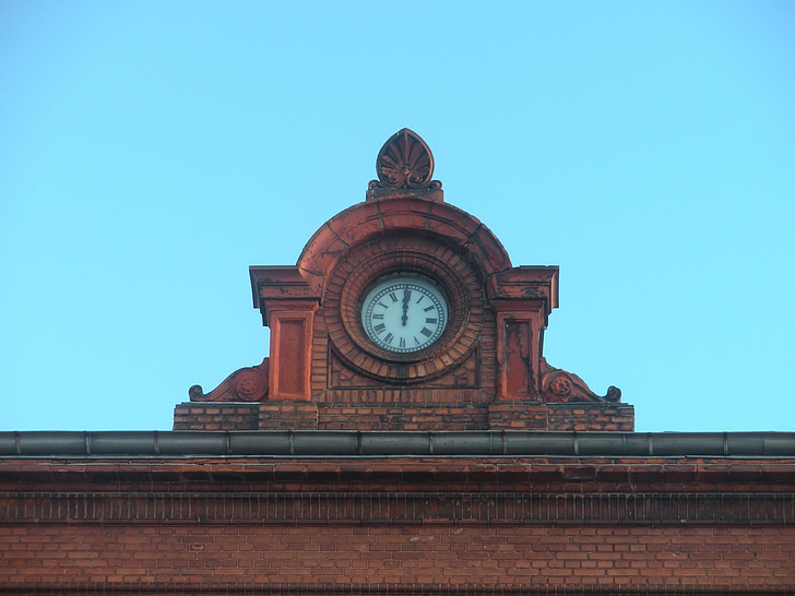 arquitectura, rellotge de l'estació de tren, part de l'edifici, maons, temps, hores, Dinamarca