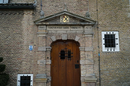 porte de Château, entrée du château