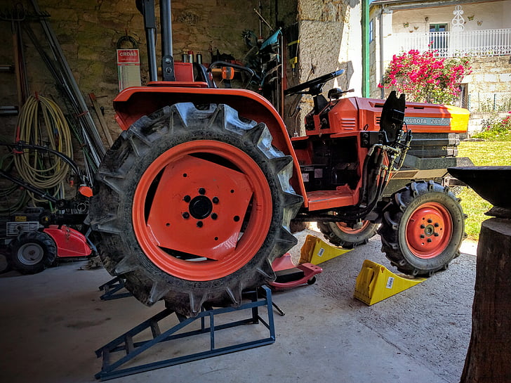 koti workshop, Traktori, Hissi