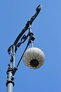 lampa, Baia termală Szecseny, Budapesta