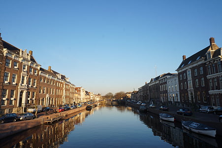 Olandijoje, Nyderlandai, Amsterdamas, kanalas, valtis, upės, Miestas