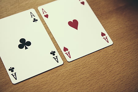 Texas hold'em, póker, ász, kártyajáték, szerencsejáték, kaszinó, játék függőség