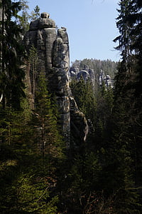 Adršpach, rocas, piedra arenisca, Checo, naturaleza, árboles