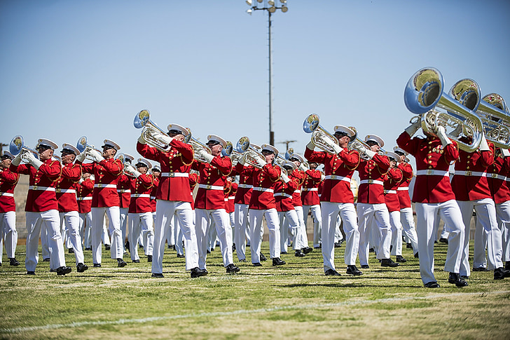 Drum e bugle corps, fuzileiros navais, desempenho, músicos, militar, instrumentos, banda