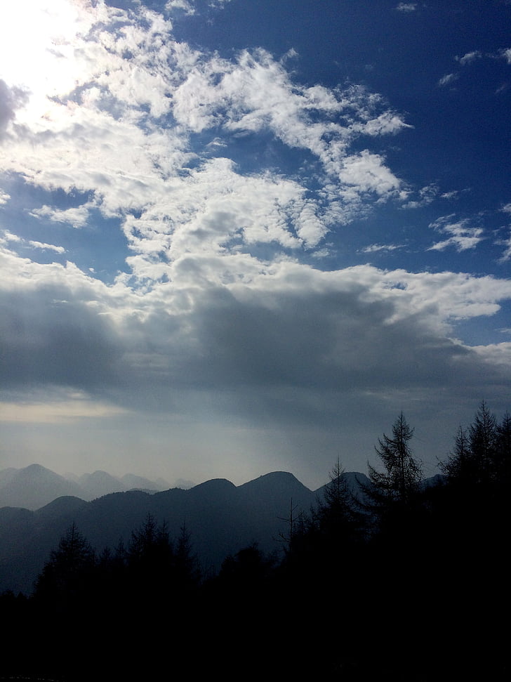 cel blau i núvols blancs, el paisatge, vista a la muntanya, natura, muntanya, representacions, paisatge
