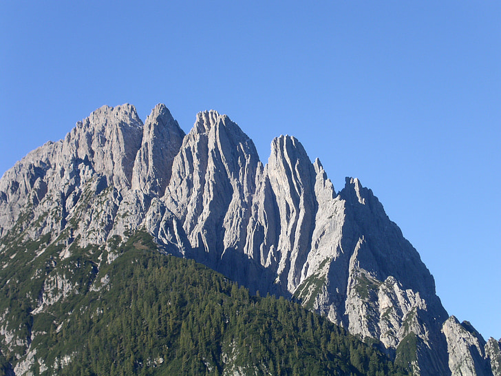 Dolomites, dağlar, Doğu Tirol