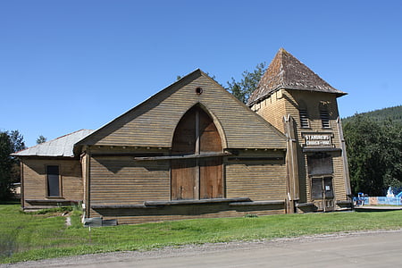 Dawson, Dawson city, Yukon, hoone, kirik, lagunenud