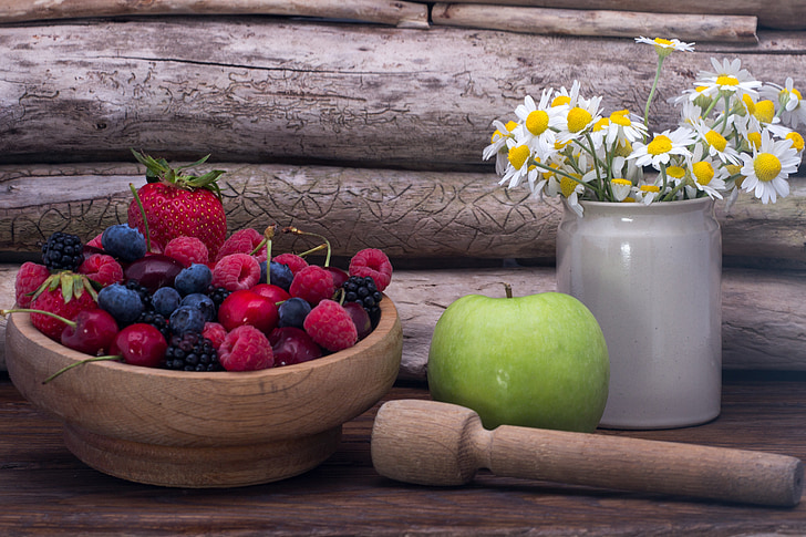 still life, berries, wooden wall, flowers, fruits, wild flowers, fruit