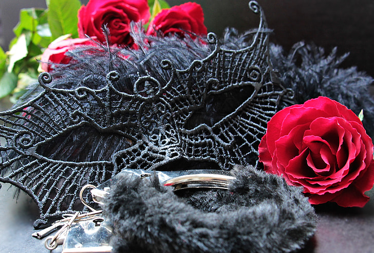 mask, handcuffs, roses, red roses, red, black, black mask