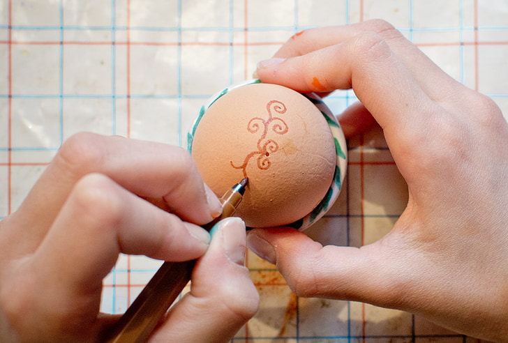 Velykų kiaušinis, dažai, rašiklis, atkreipti, piršto, modelis, kiaušinių