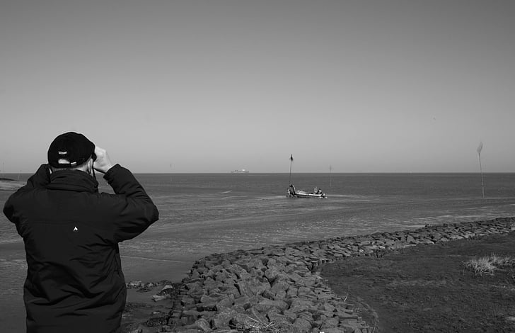 observer, black and white, horizon, water, weser, lifeboat, man