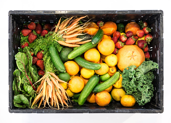 puu, köögiviljad, kasti, terve, toidu, maasikad, kurgid