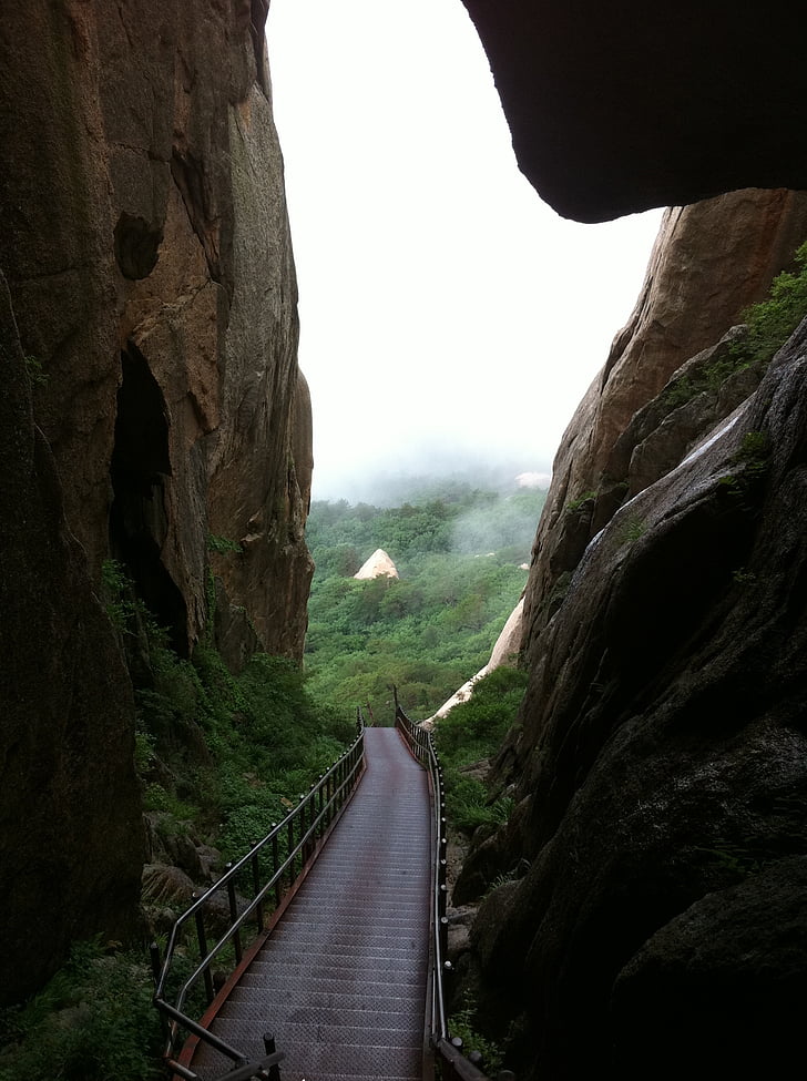 Ulsan rock, MT seoraksan, moře mraků, mraky a hory, schodiště, Příroda, Hora