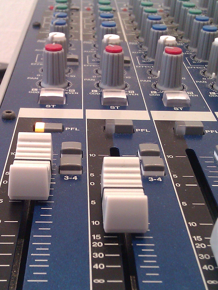 table de mixage, fader, Yamaha, audio, technologie