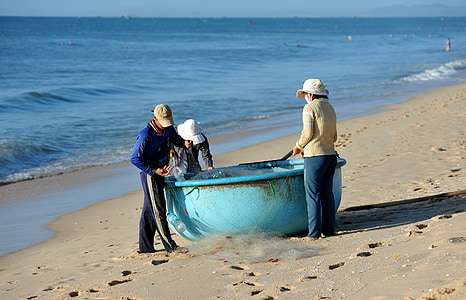 ψαράδες, ψαράδες στο Βιετνάμ, Μούι Νε, στη θάλασσα, καθαρή, δίκτυο, Άμμος