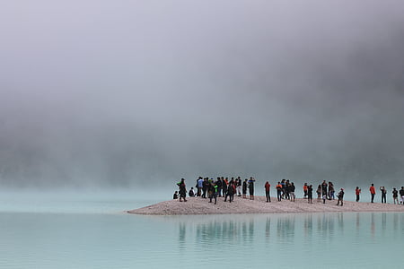bad weather, crowd, foggy, group, hazy, island, lake