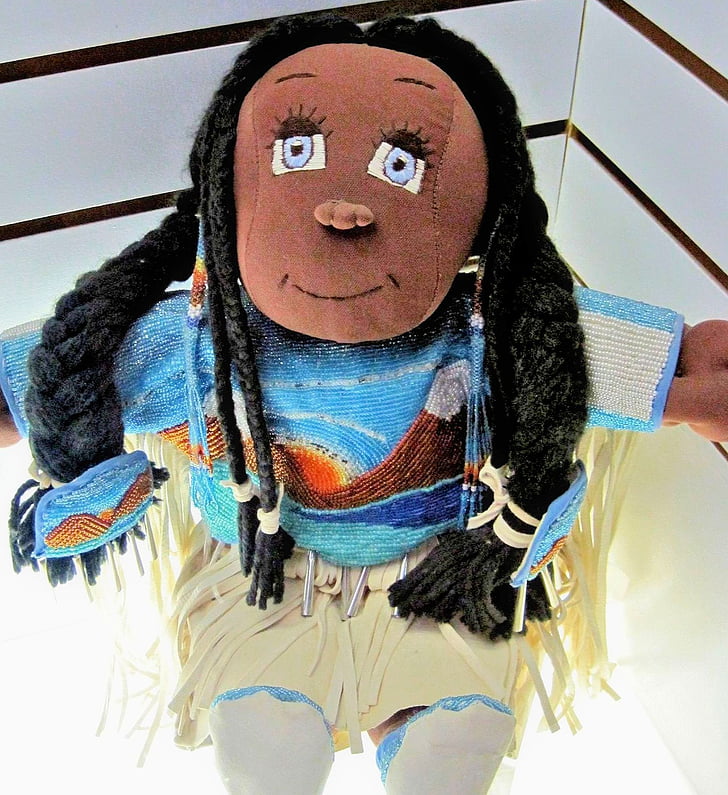 Native Intian doll, Museum, käsin ommeltu, Banff, Kanada, ihmiset