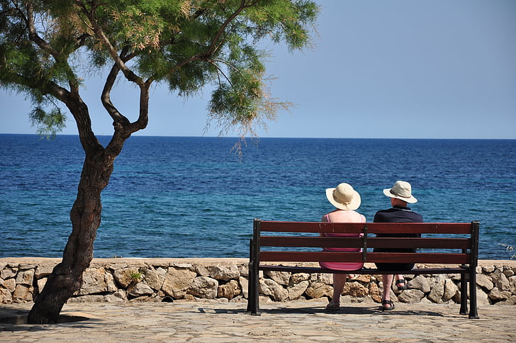 summer, still life, couple, bench, tree, sea, hats