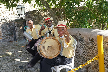 muusik, Kariibi mere saared, küla, Hotelli Altos de chavón küla, Dominikaani Vabariik