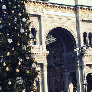 Vánoční, Galerie, náměstí Piazza duomo