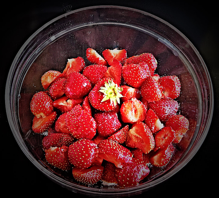 maasikad, puuviljad, puu, punane, mahlane, Armas, maitsev