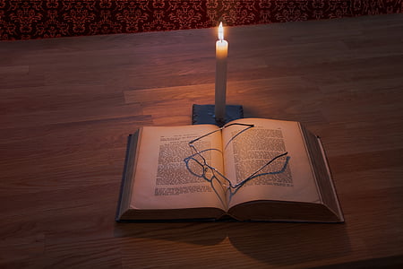 Bíblia, livro, vela, à luz de velas, escuro, educação, óculos