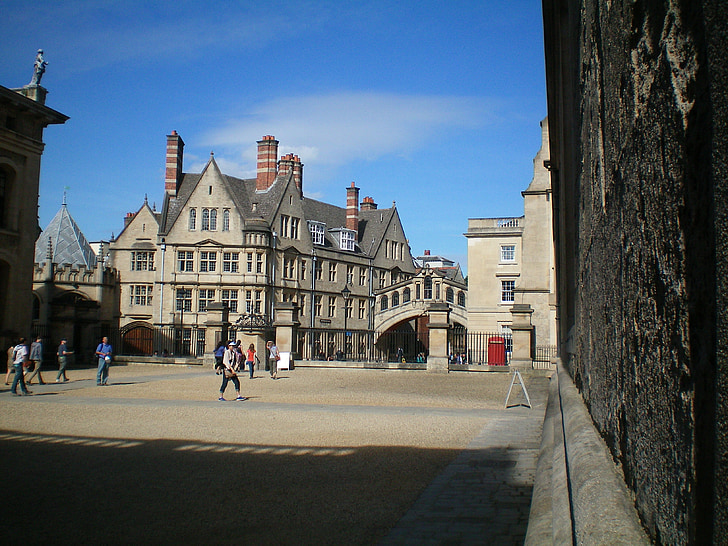 Oxford, Anglie, budovy, Regi, staré budovy, Ter, přesunutí myši