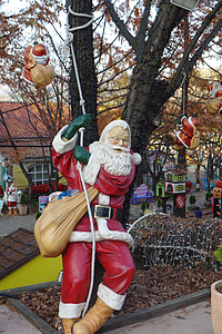 Ziemassvētku vecīša ciems, Santa, Tēlniecība, kultūras, cilvēki