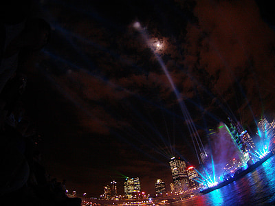Лазерное шоу, лазер, Брисбен, город, фары, ночь, огни города Брисбен