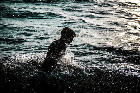 peldēšana, zēns, ūdens, jaunais, jūra, daba, cilvēki