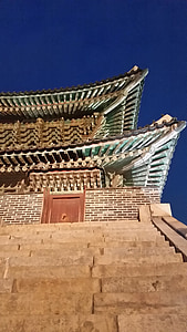 Сувон – замок, Сувон, Республика Корея, Ночная точка зрения