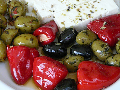 oliivid, õline, paprika, feta juust, juustu, äädikas, õli