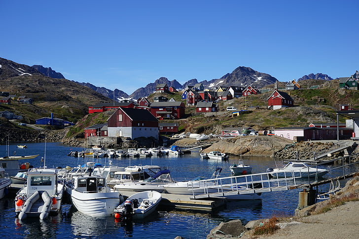 Γροιλανδία, λιμάνι, Πλωτά καταλύματα, προβλήτα, αλιευτικά σκάφη, στη θάλασσα, νερό