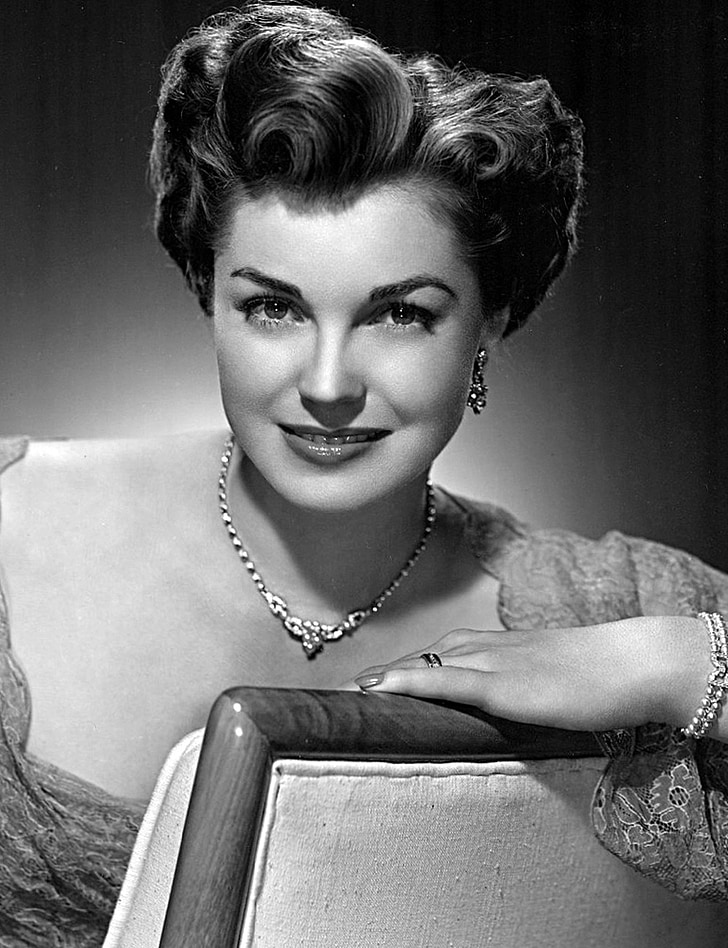 esther williams, competitive swimmer, business woman, actress, aquamusicals, 40's, 50's