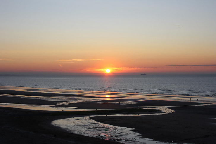 peisaj a fost, Normandy beach, apus de soare