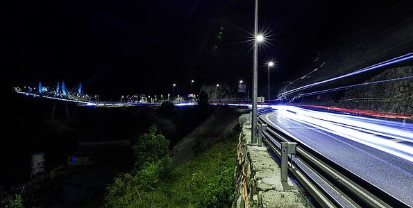 мост, Вечер, трава, шоссе, Хилл, фонарные столбы, свет