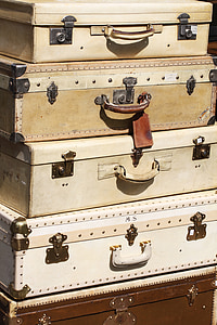 Valize, deplasare, Franţa, Paris, piaţa de Saint-ouen, portbagaj - mobilier, valiza