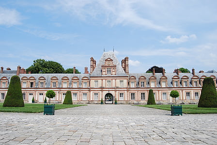 Château, imposant, symétrique, Historiquement