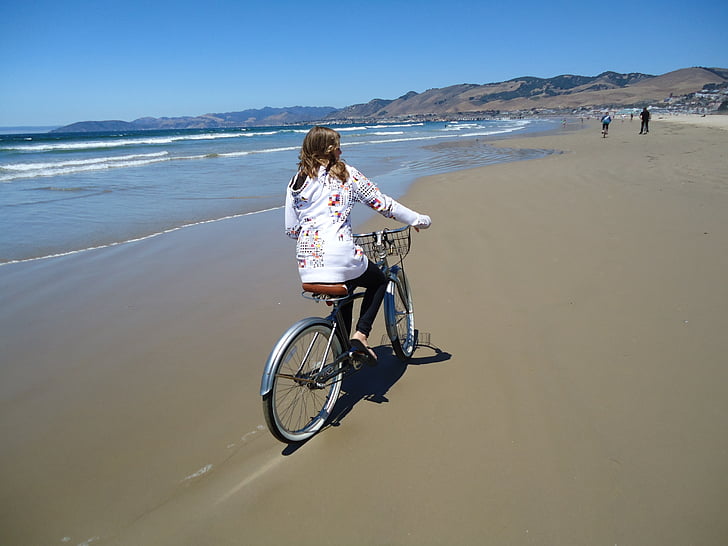 Pismo, pludmale, velosipēdu, California